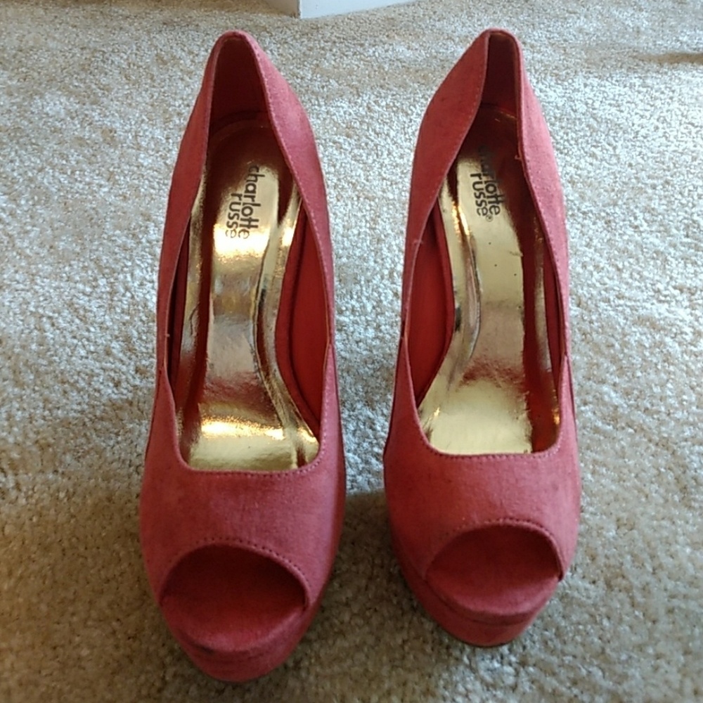 Heels - Picture 2 of 4